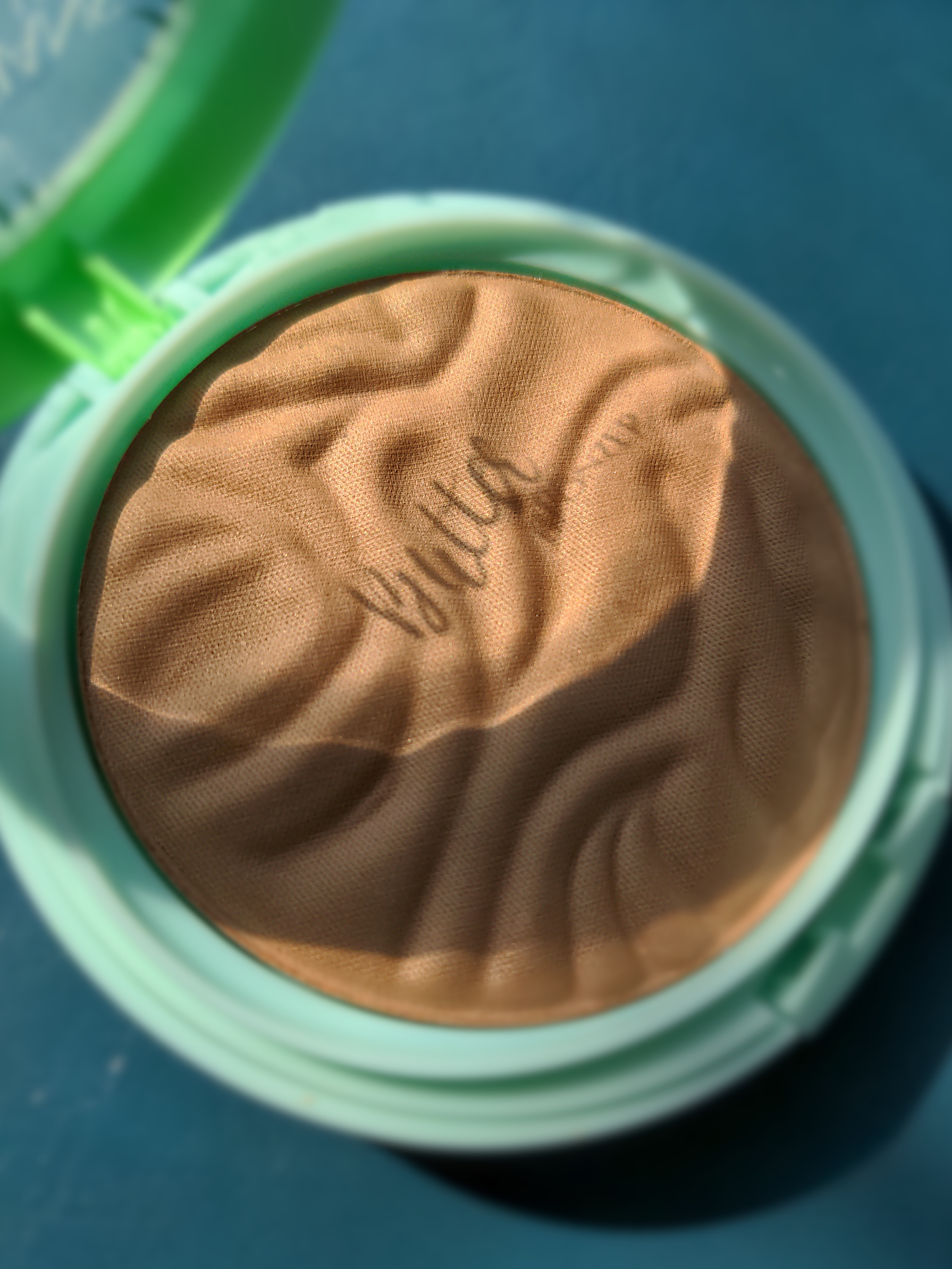 Physicians Formula Murumuru Butter Bronzer in Bronzer.